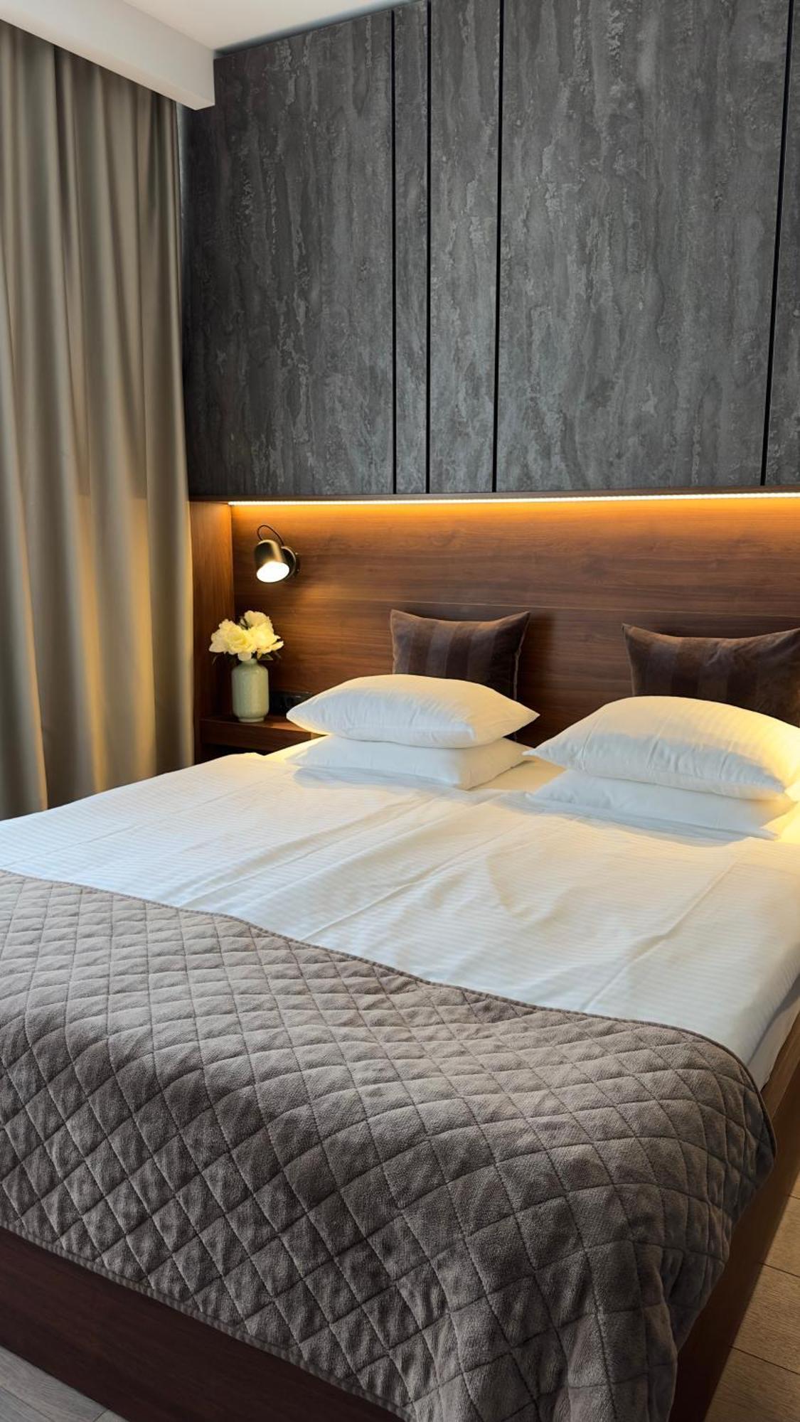 Dom Boutique Apartments - Old Town Belgrado Esterno foto